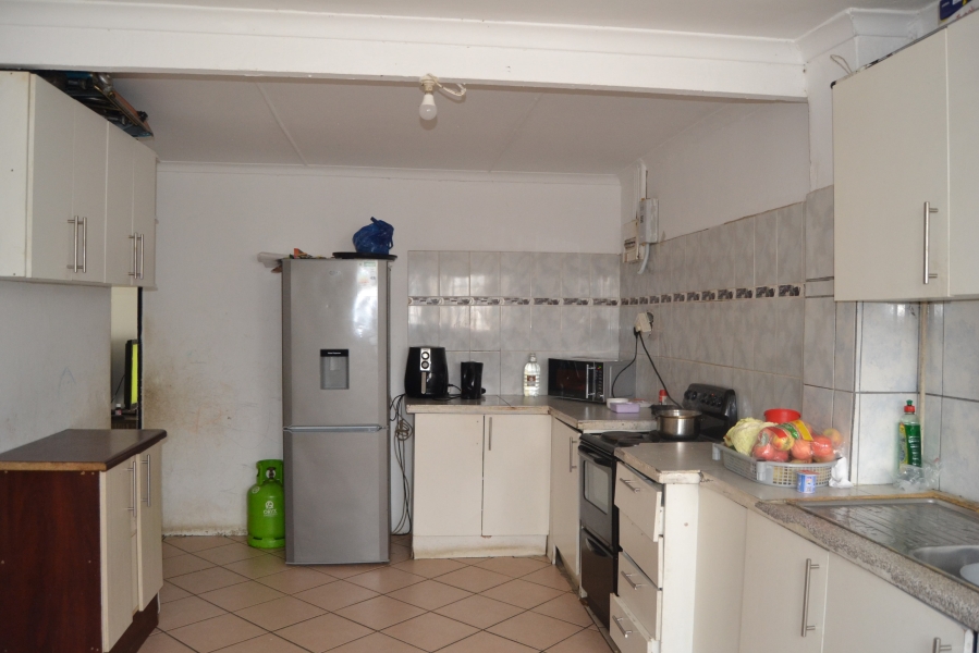 2 Bedroom Property for Sale in Gustrouw Western Cape
